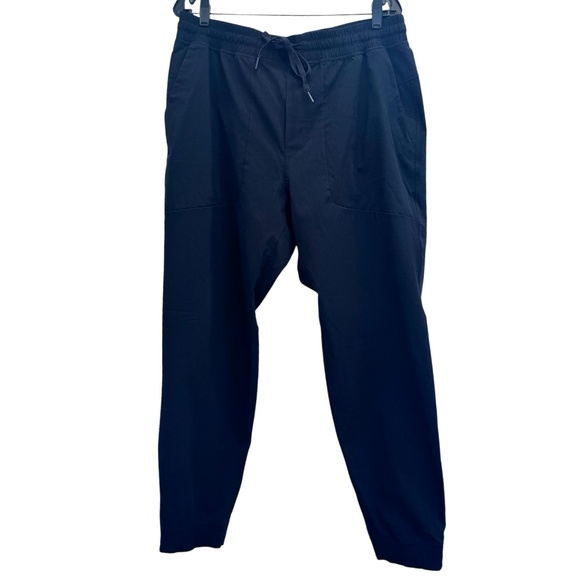 LULULEMON BLACK ABC JOGGER 30" VENTLIGHT - Picture 7 of 14